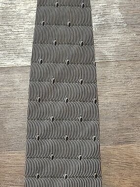 BILL BLASS mens black label 100% silk tie SIZE 58x3.75 MULTICOLOR T17